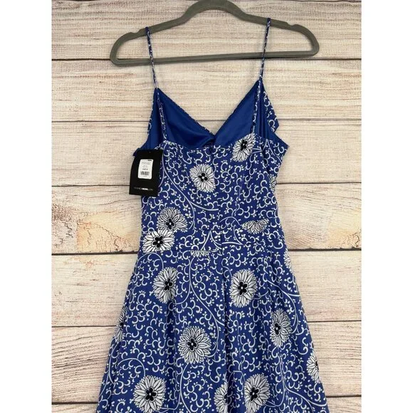 Fashion‎ Nova Bohemian Luxury Cut Out Jumpsuit Women's Size M Blue/White NEW - Picture 4 of 10